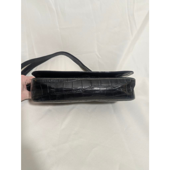 Dooney & Bourke Vintage Croco Black Embossed Shoulder Bag - Picture 7 of 16
